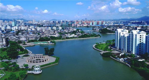 温州昔日高端商业体，如今沦为流浪者“豪宅”